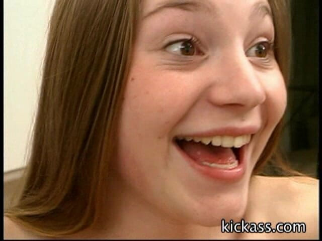 Kick Ass Pictures: Streaming film van Aurora Snow van Op blote voeten vertrouwelijk