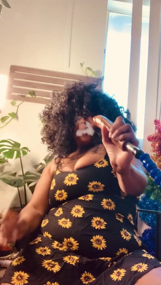 Owie Gold: Rock the mic like Shelby said