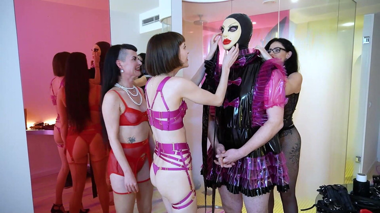 Lady Blackdiamoond: 공급자가 시시가 되다