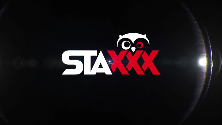 Staxxx: 자지를 빨고 싶어하는 Rucca Page