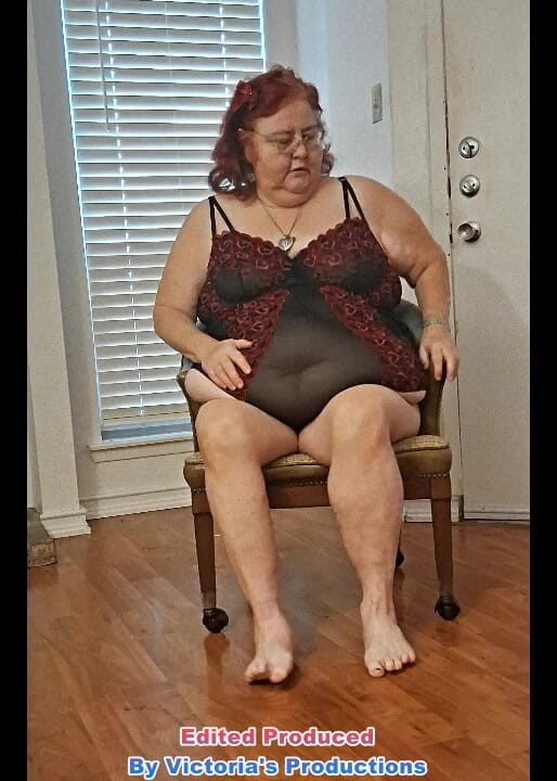 BBW nurse Vicki adventures with friends: BBW Mature Redhead Nurse Vicki Models Lingerie