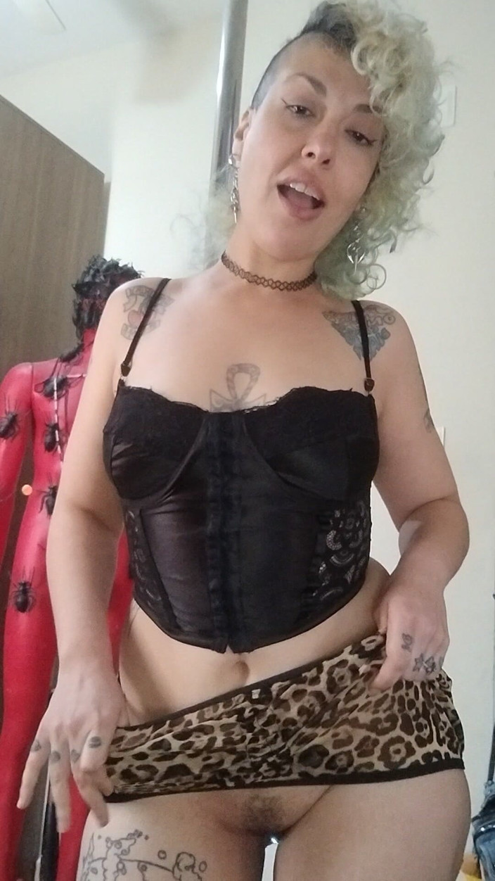 MariLou Moreira: Come Watch Me Shake It and Show off, Baby