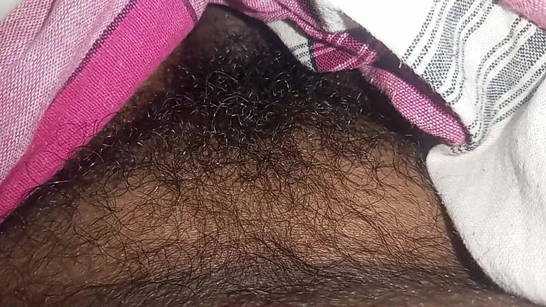 Hungry cliff: Індійський хлопець смокче отвір у пизді дружини