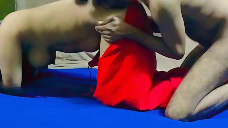 Deshixvideo1: Par romantik i sovrumsex