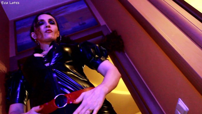 Eva Latexxx: FEMDOM MISTRESS DOMINATRIX FOOTFETISH LATEX HEELS BDSM DOMINA SOLO KINK...