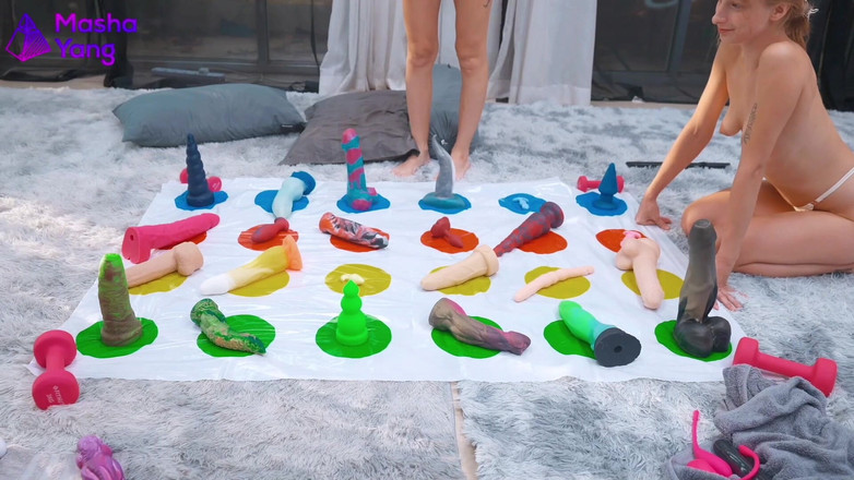 Mashayang: Ejderha dildolarla ateşli lezbiyen üçlü grup seks oyunu