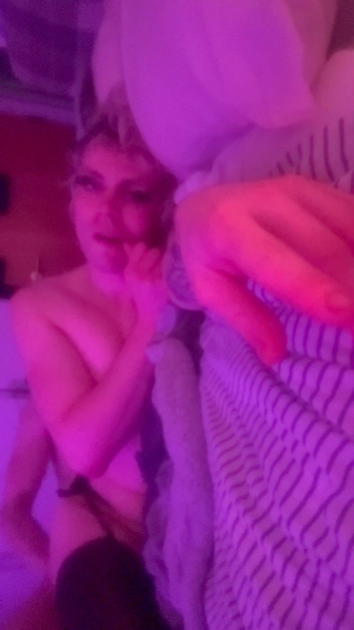 Kali TGirl: Kalitgirl Uppfödd av Step Bro