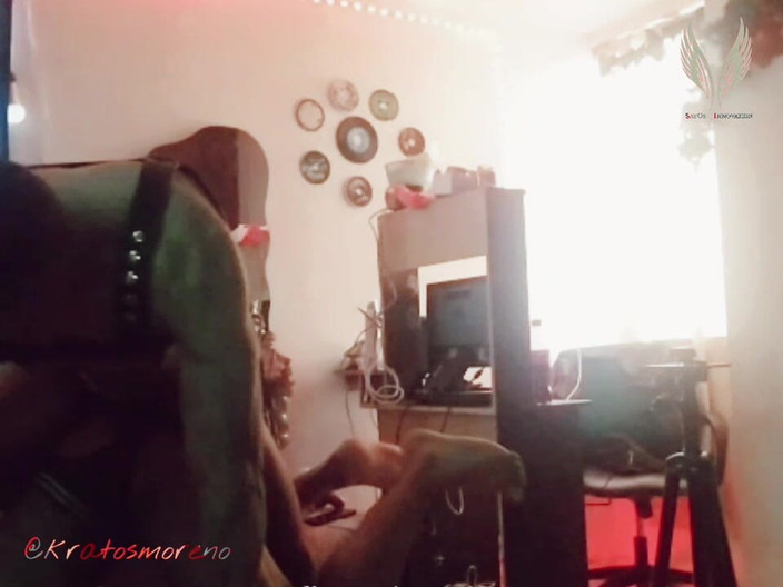 Kratosmoreno: クラトスの頻繁なおもちゃ