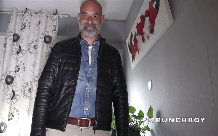 MACHO FUCKER FROM SPAIN: Děvka vystříkaná do zadku tátovým pánem