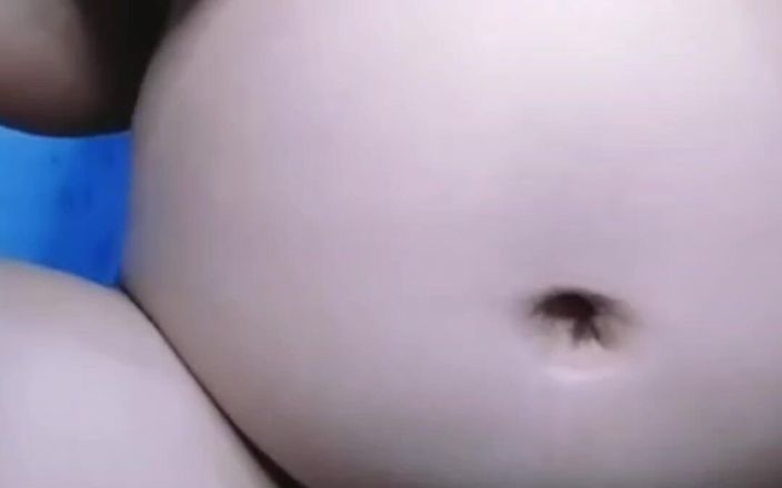 Jilbab69: Muy embarazada pero cachonda
