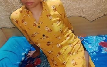 Desi Village Girl Outdoor First Time XXX Video Desi Village Girl Tight Pussy XXX Video Desi Village Outdoor XXX Video