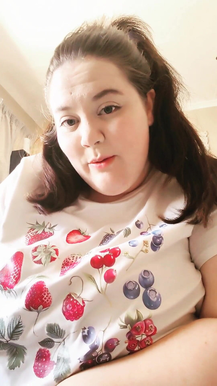 Aliceqii: POV Babysitter with Huge Tits Wants to Fuck