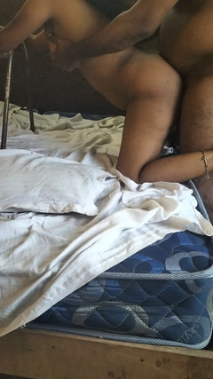 Funny couple porn studio: Tamilská dívka šuká zezadu