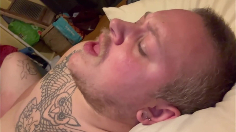 SoftBakedAfterDark: Masturbace Cumpilation - Hrb na polštář a oční závit