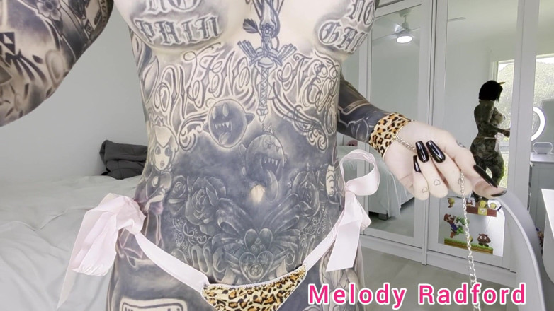 Melody Radford: 코스프레 운반 근접 촬영 멜로디 래드포드 Onlyfans에 시도
