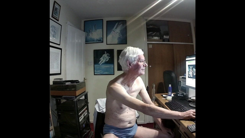 bigears: Powolny pasek, czat i obrzeża