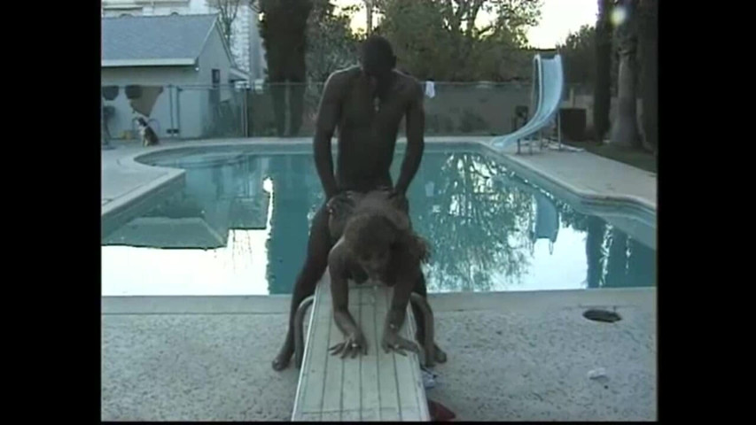 Black MILF Ass Fucked by the Pool and Cummed in Mouth by Monster Black Cock (Vintage Usa)
