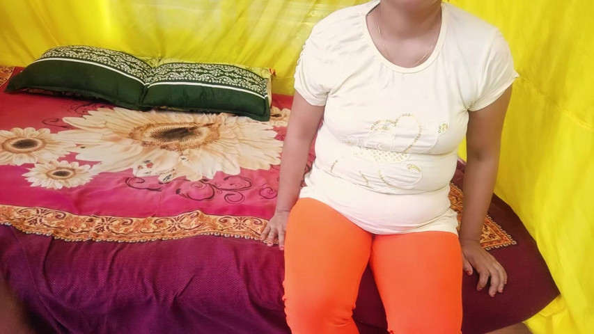 Fucking with a Stranger Beautiful Housewife (Bengali Couple studio)