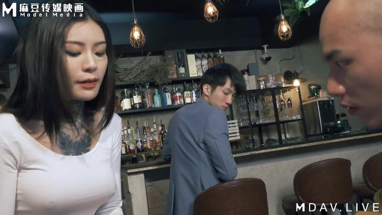 ModelMedia Asia: MD-0211 Un vânzător de cafenea căruia îi place să fie expus