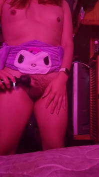 Chica trans se pone caliente por ti