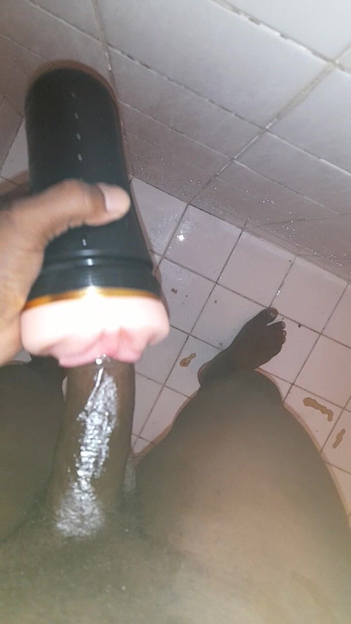 Black guy: Sega s9 E6