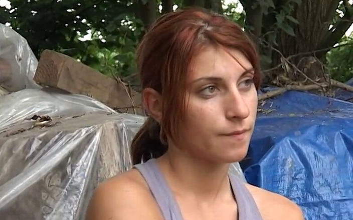 Magmafilm: Lesbischer Sex Im Wald Mit Anschliessendem Blowjob Mit Einem Fremden (bw)