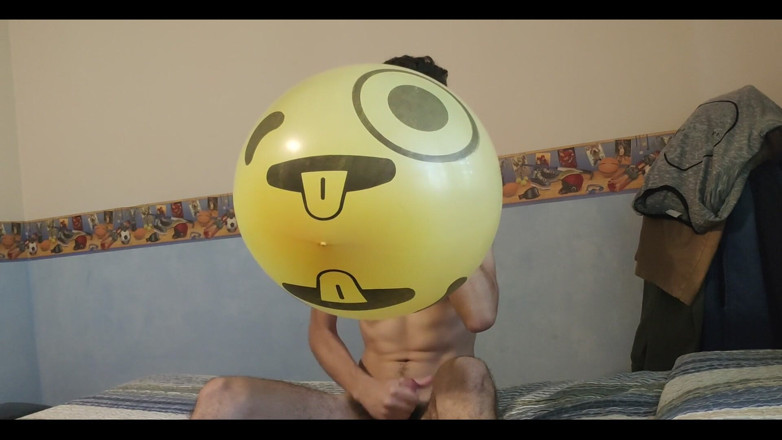 Floatie Boy: Menghisap Belon Senyuman Besar Semasa Melancap