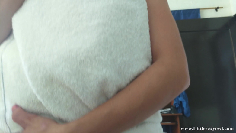 Littlesexyowl: ranní creampie po sprše s mojí nevlastní dcerou