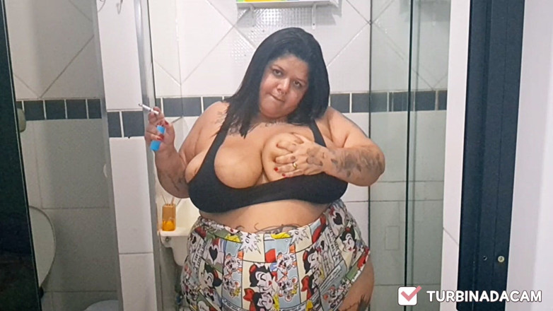 Mary Jhuana: Sadece benim için bir an: sigara ve çiş