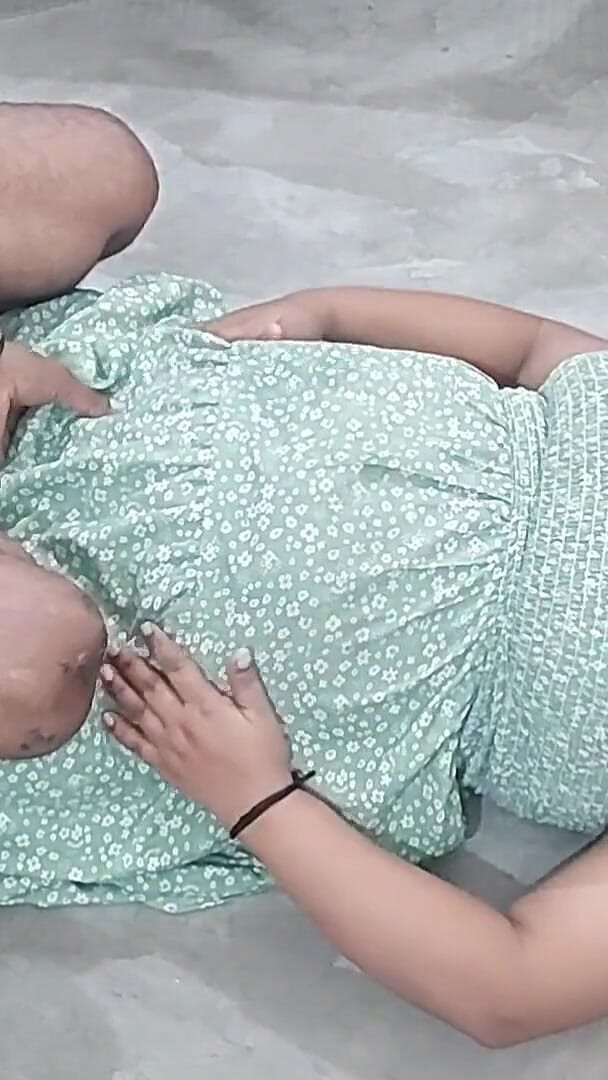 Niharika Thakur: 3 bulan hamil menjolok dan berkongkek