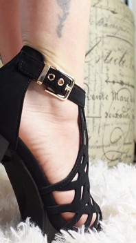 Tacones con cinturón