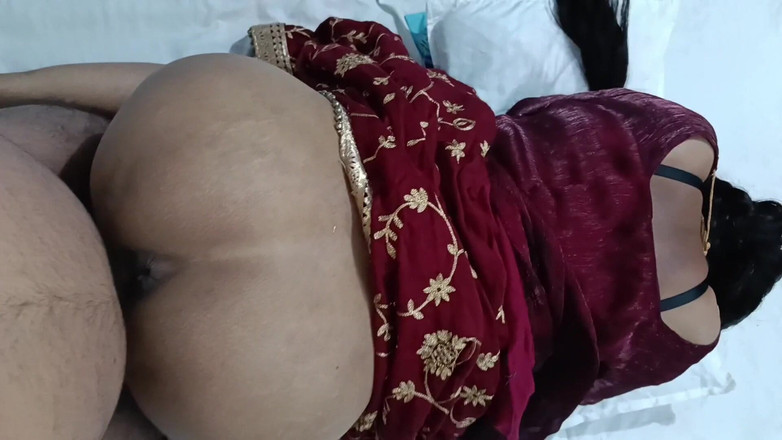 Vamika: Tamilische bhabhi vamika wurde im doggystyle gefickt
