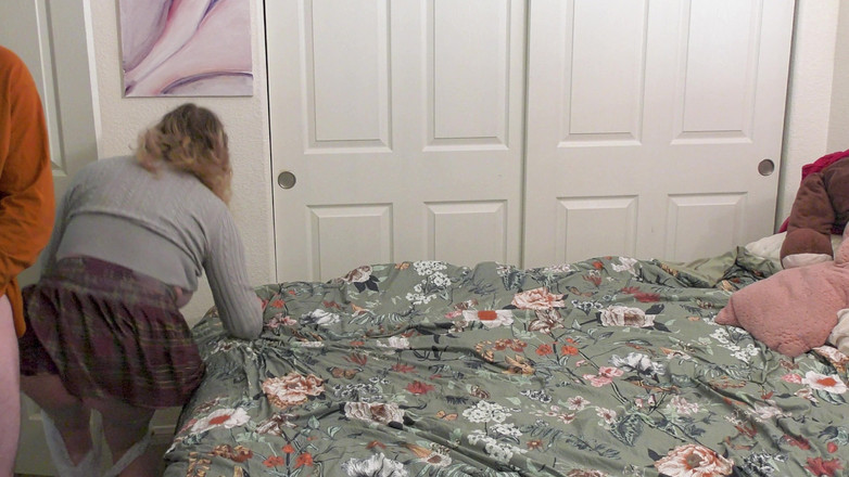 Erin Electra: Geile Stiefschwestern Ficken Stiefbrud, Anstatt Ihre Hausaufgaben Zu Machen Teil...