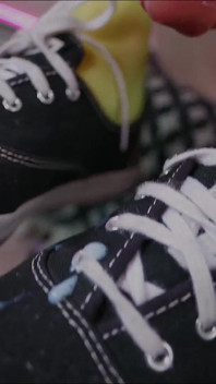 Keds รองเท้าผ้าใบเฟติชเท้า , สอนชักว่าว เซ็กซี่ , ช่วยตัวเอง, ยิงน้ําเงี่ยน