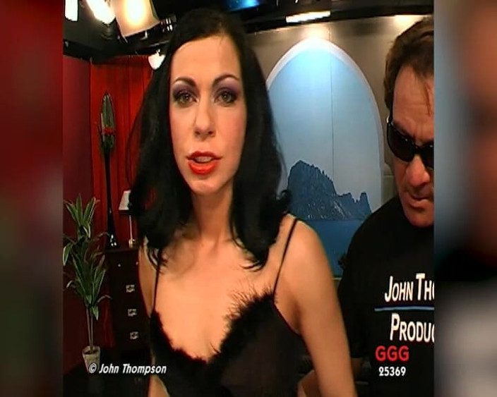 Erotic Planet X: Julia Deepthroats Hard Until Explosive Facials - Ggg Cum