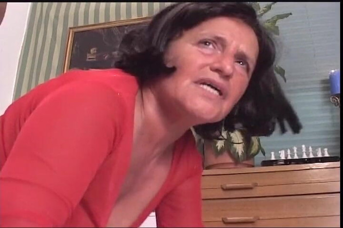 Planete Francaise: Зріла французька сучка отримує камшот на обличчя після гарячого анального траху