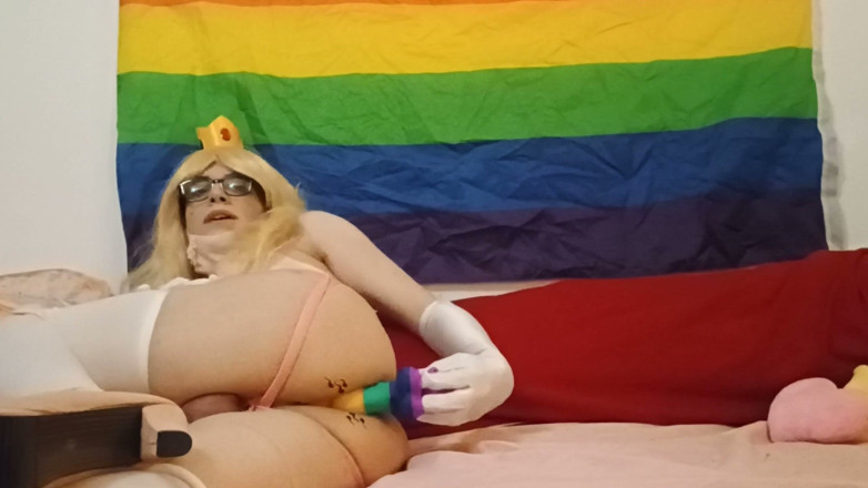 PrincessTheo6: Princesstheo Sissy Chastity Fun Time