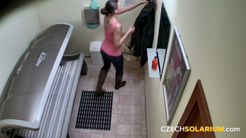 Czech Solarium: Czech Solarium 147 Brunette Plays with Her Pussy Again