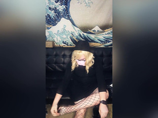 Lauren Ashland: Blonde trans girl putting on fishnets