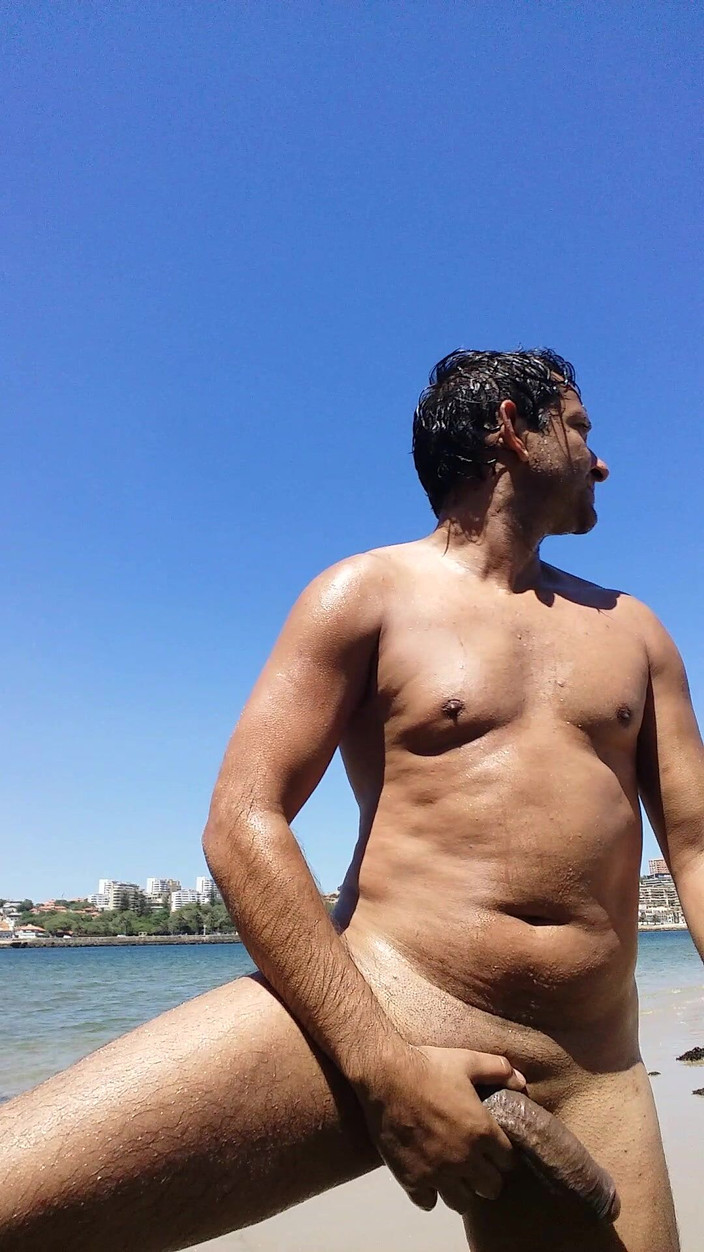 Boy top Amador: 我喜欢裸体海滩