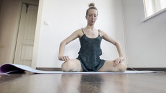 Skinny_lady69: Protahování v ponožkách Falsh Kalhotkách