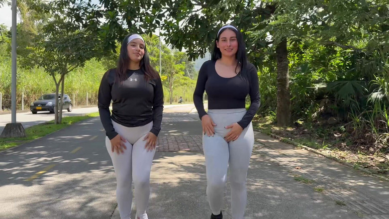 Jenifer Play: Steck Mir Deinen Schwanz Nicht in Den Arsch... Fickt Zwei...