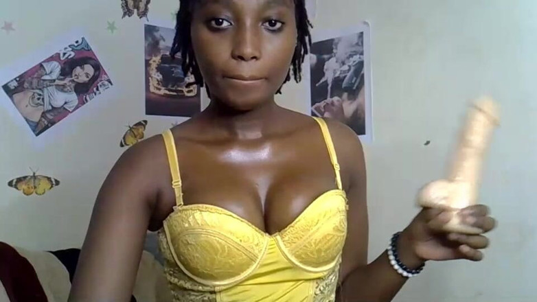 Maeeyxx: Acha que odiavam estar entre outros africanos?