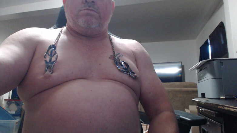 Freeport FWB: 乳首クランプでの自慰行為