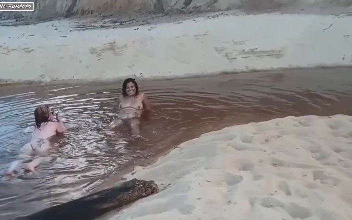 Eliane Furacao: फोमोस Em praia de nudismo quando vimos O Negao ficamos...