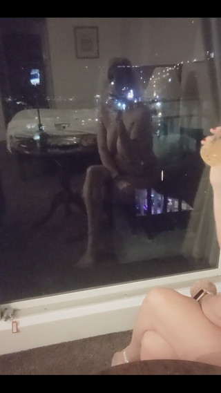 Maggie Moon: Trying to Be a Little Bit Arty with My Reflection...