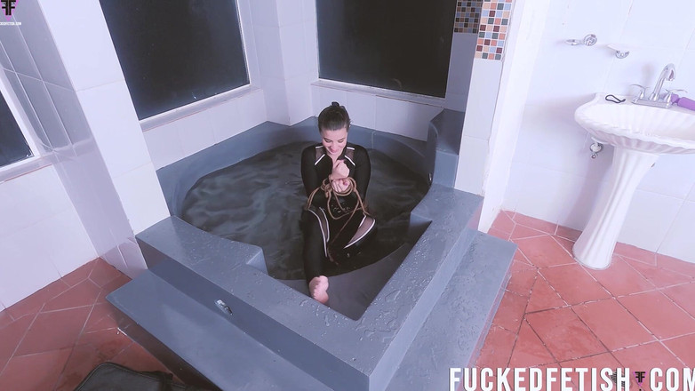 Fucked fetish: Pee Week 32, выпуск 3 новые сцены