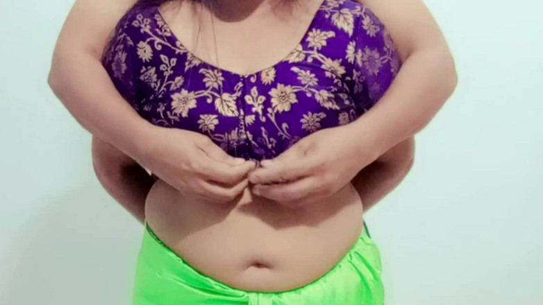 Your Arya: Adik tiri desi toket besar berciuman menjilati menunggangi creampie dengan...