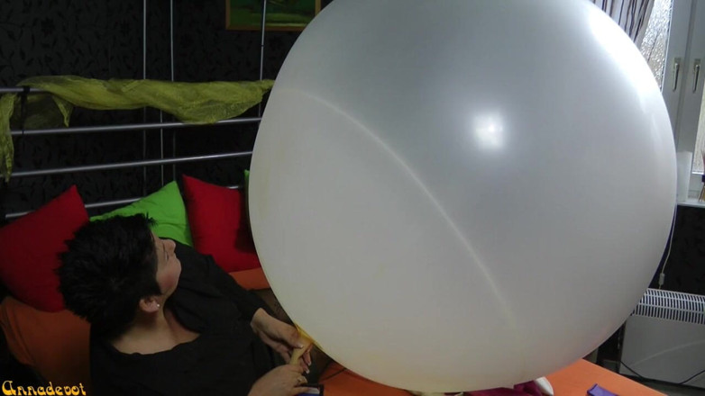 Anna Devot: Big baloon - Until the weather balloon ...