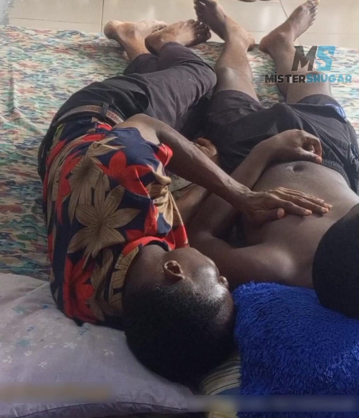 Mister Shugar: Хлюпаю з моїм зведеним братом